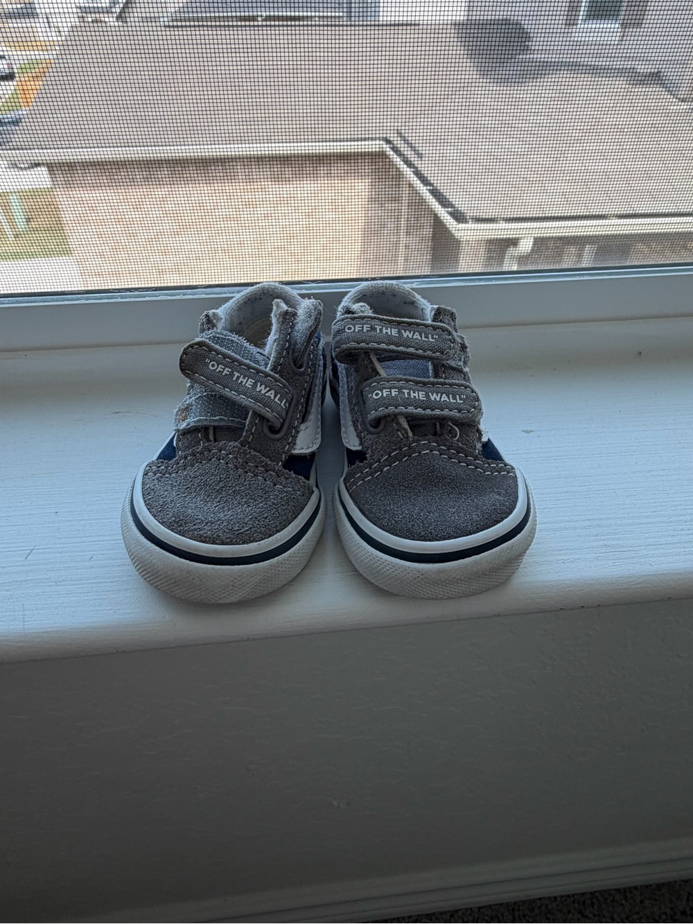 Vans Kids Gray Suede Hook & Loop Sneakers with White Soles